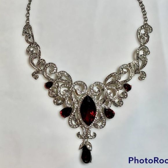 Victorian Style crystal "ruby" bib necklace